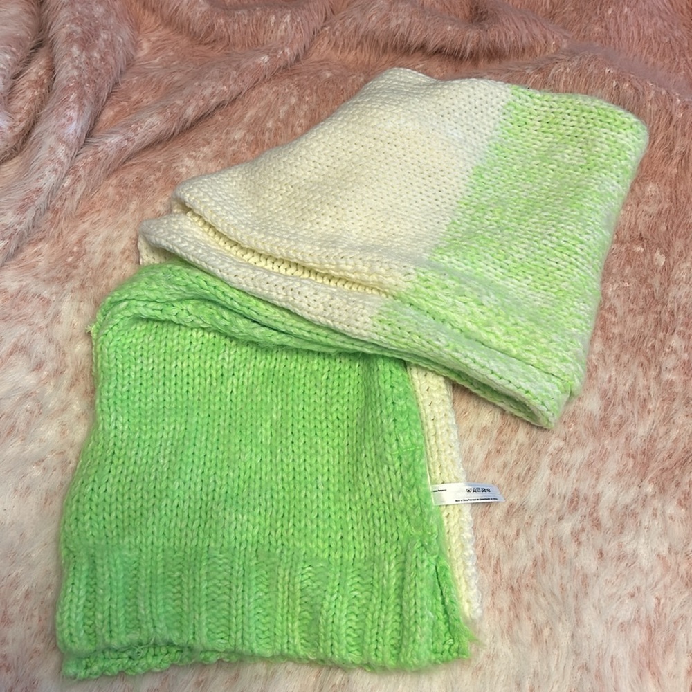 Anthropologie Neon Green and White Chunky Knit Ombree Scarf